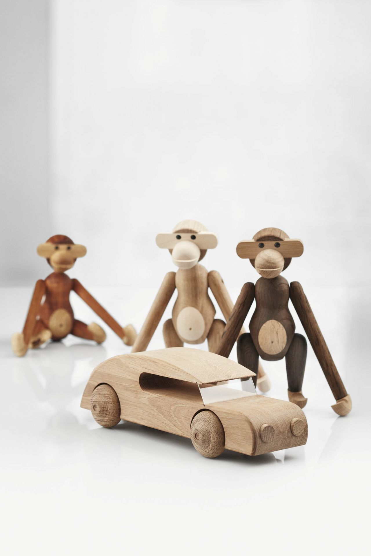 【KAY BOJESEN】Monkey Small スモークドオーク 正規品 Kay Bojesen Monkey Small, Oak/Maple from Kay Bojesen